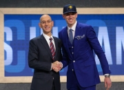 开云体育官网-NBA外援球员联手助球队暂居榜首