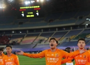 开云下载-武汉卓尔连胜被终结，寻找反击机会的简单介绍