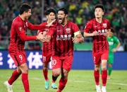 开云体育-上港核心受伤下场，球队战力将受影响的简单介绍