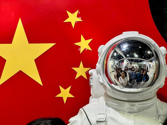 火箭在香港宣布退役引热议的简单介绍