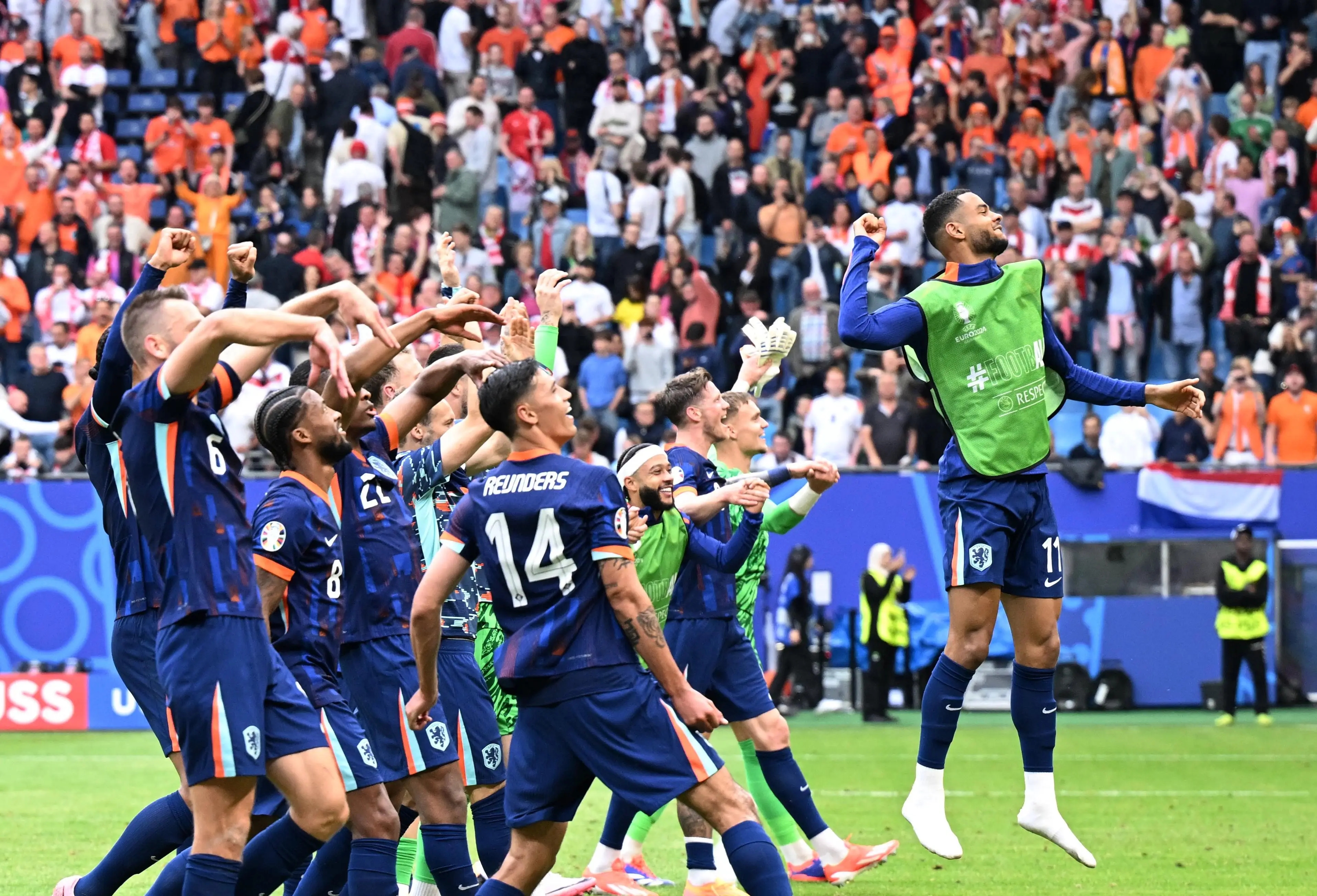 包含欧洲国家队的激烈较量惊险刺激的词条