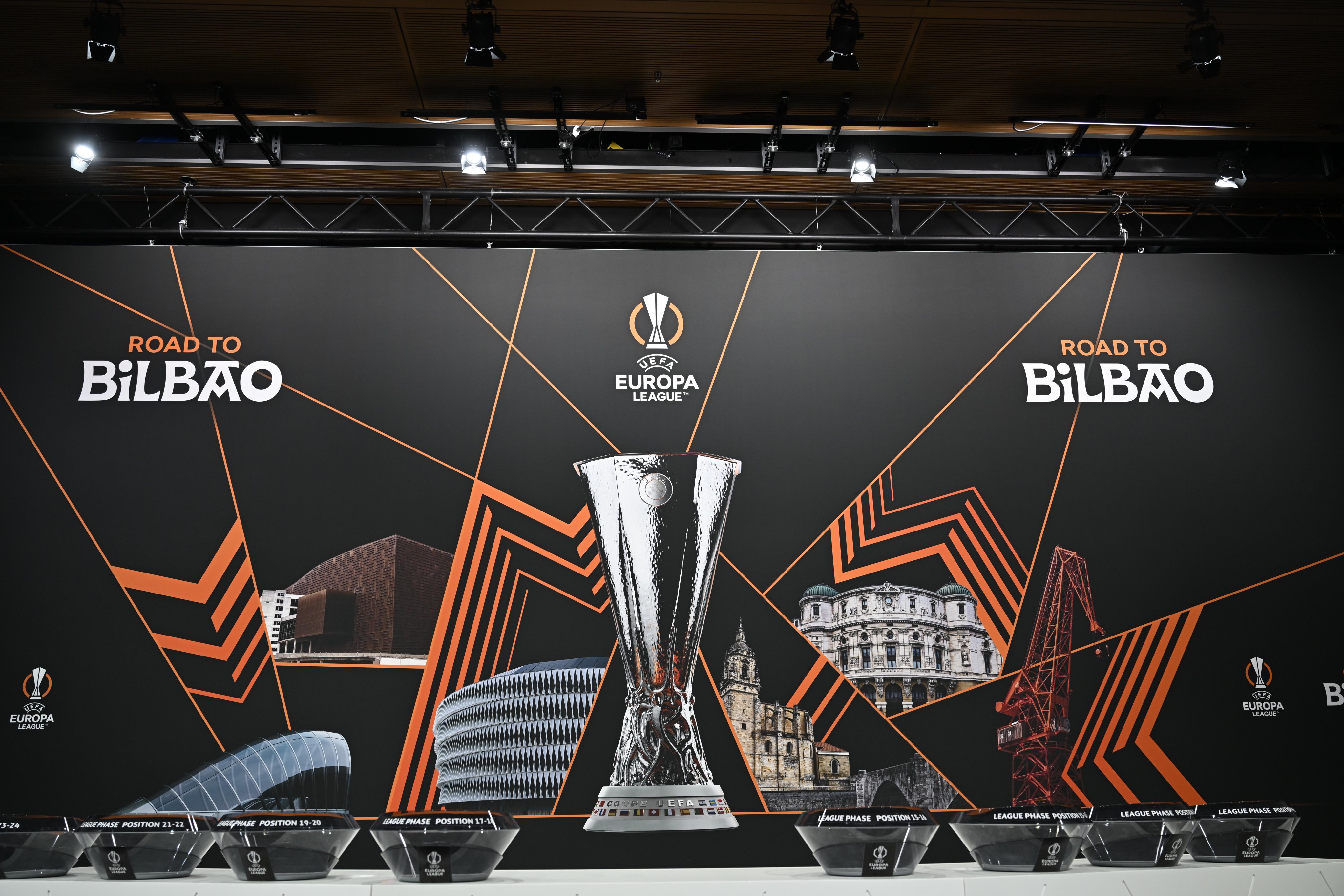 波尔图逆转遭遇，被阿贾克斯淘汰