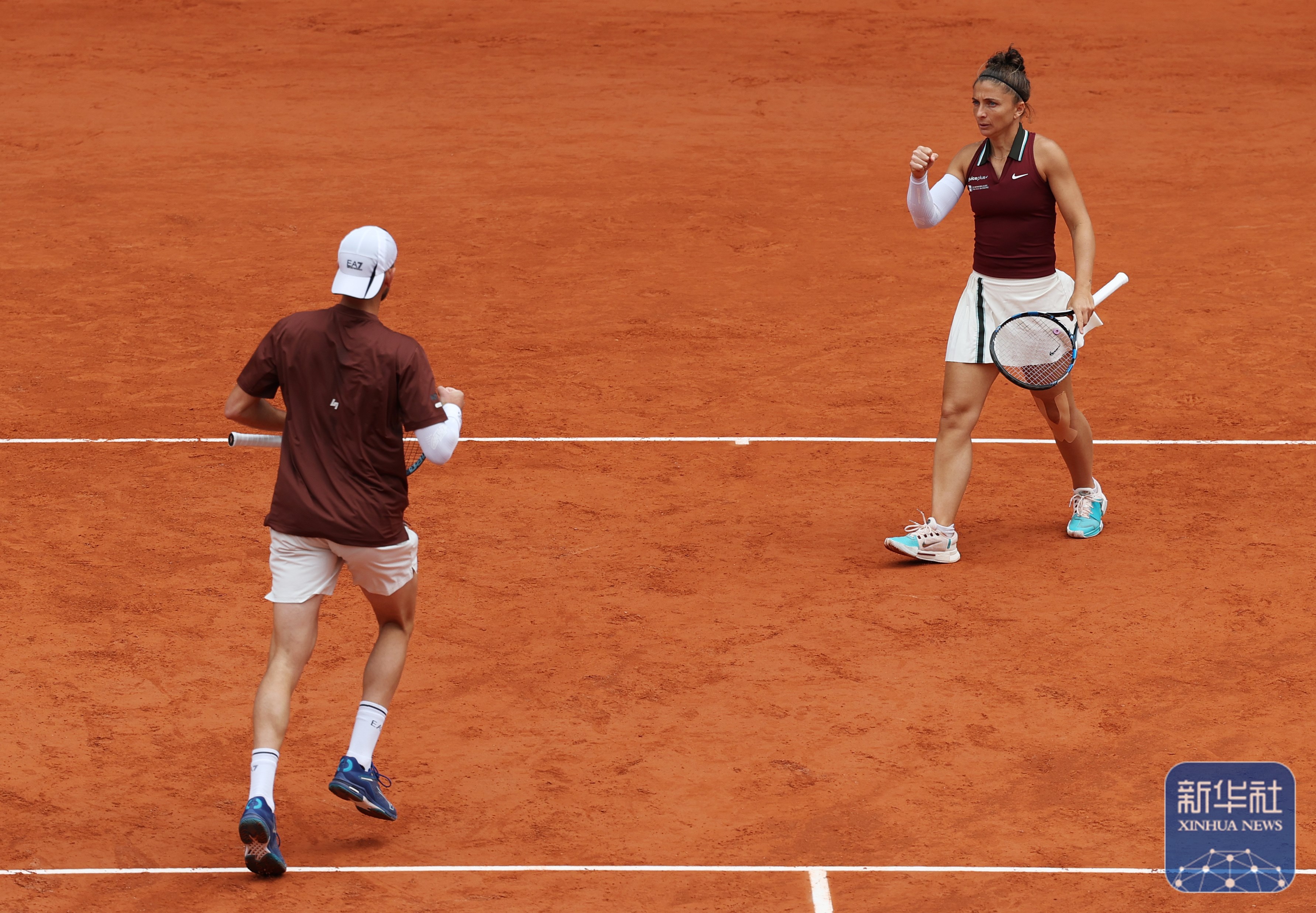 意大利击败对手,双线作战连胜 意大利击败对手,双线作战连胜
