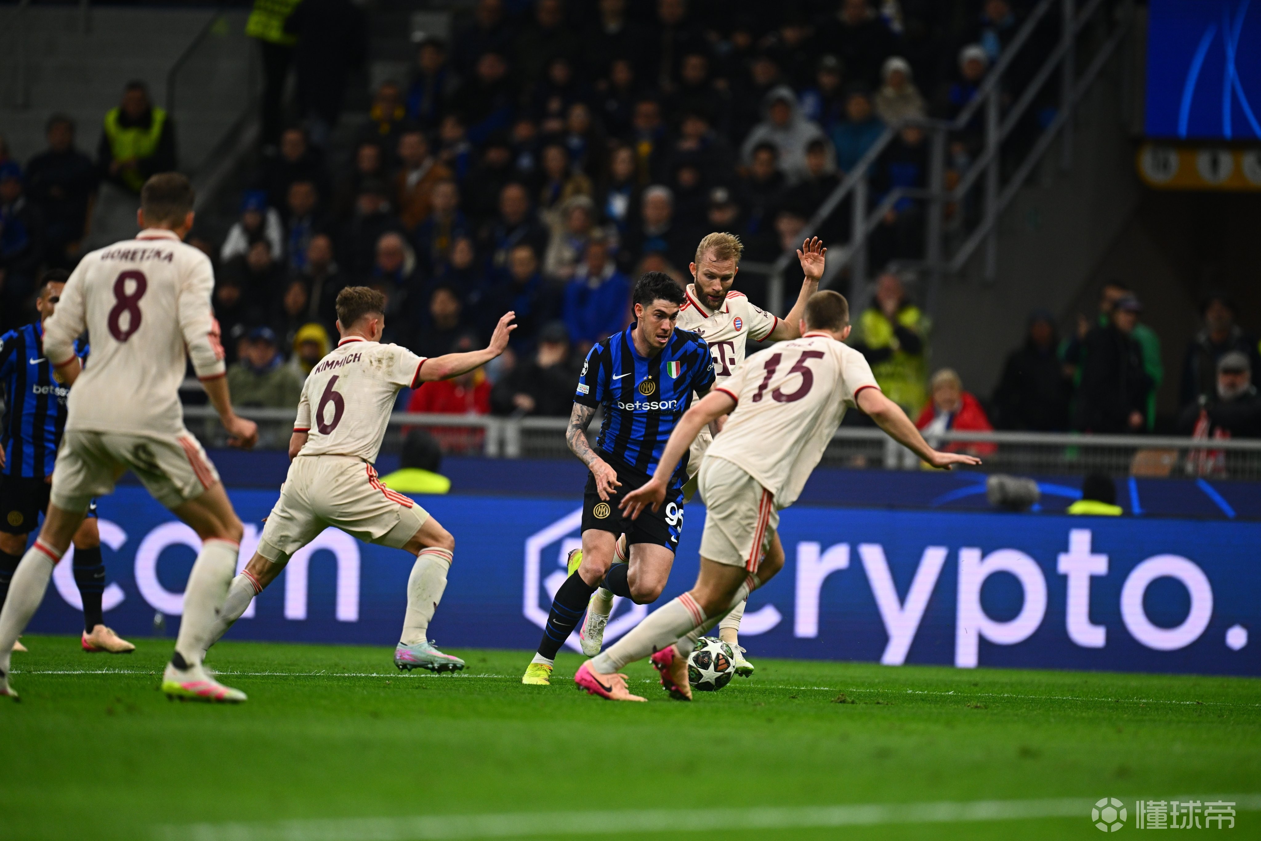 国际米兰全面击败对手，欧冠实力强劲