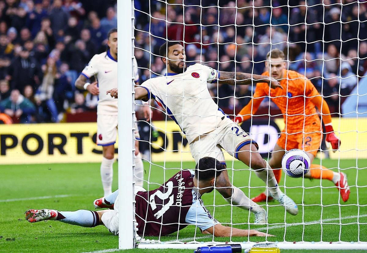 关于曼联客场逆转南安普敦，继续追赶前列的信息