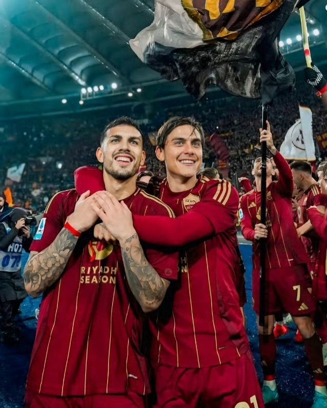 巴塞罗那-与阿贾克斯握手言和,难决胜负的简单介绍 巴塞罗那-与阿贾克斯握手言和,难决胜负的简单介绍