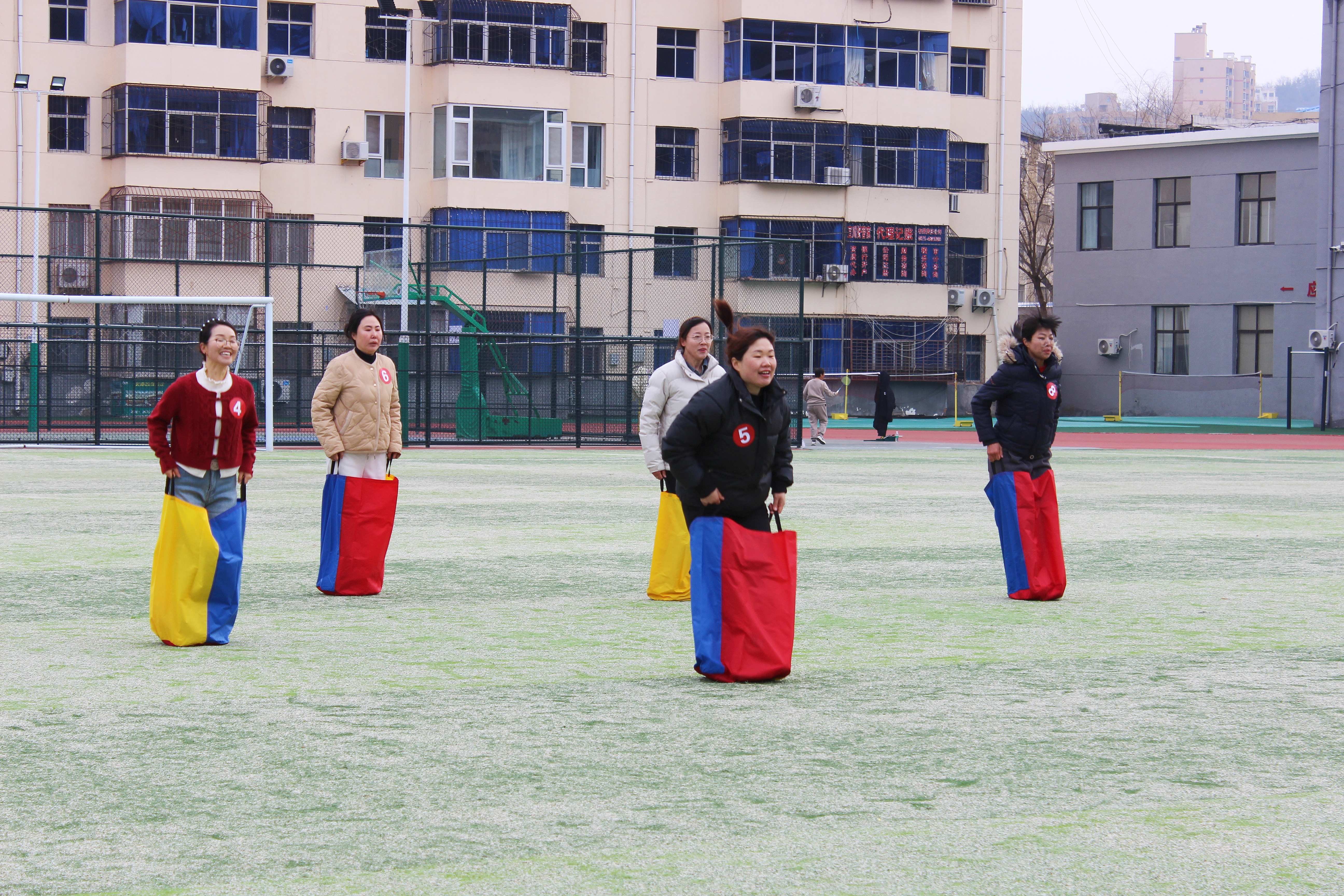 包含运动场上激烈角逐,最后一秒逆袭夺魁的词条 包含运动场上激烈角逐,最后一秒逆袭夺魁的词条
