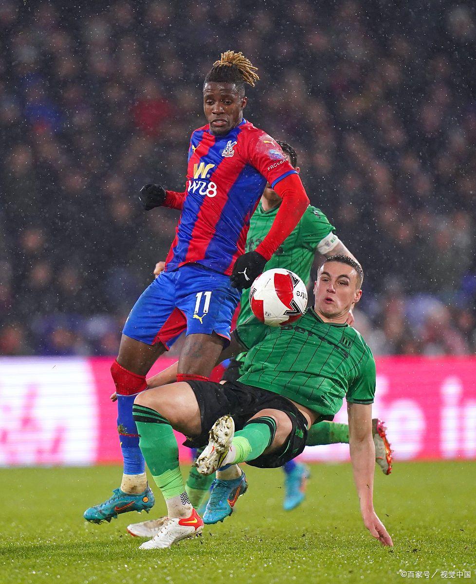 曼联主场逼平水晶宫，保持不败走势